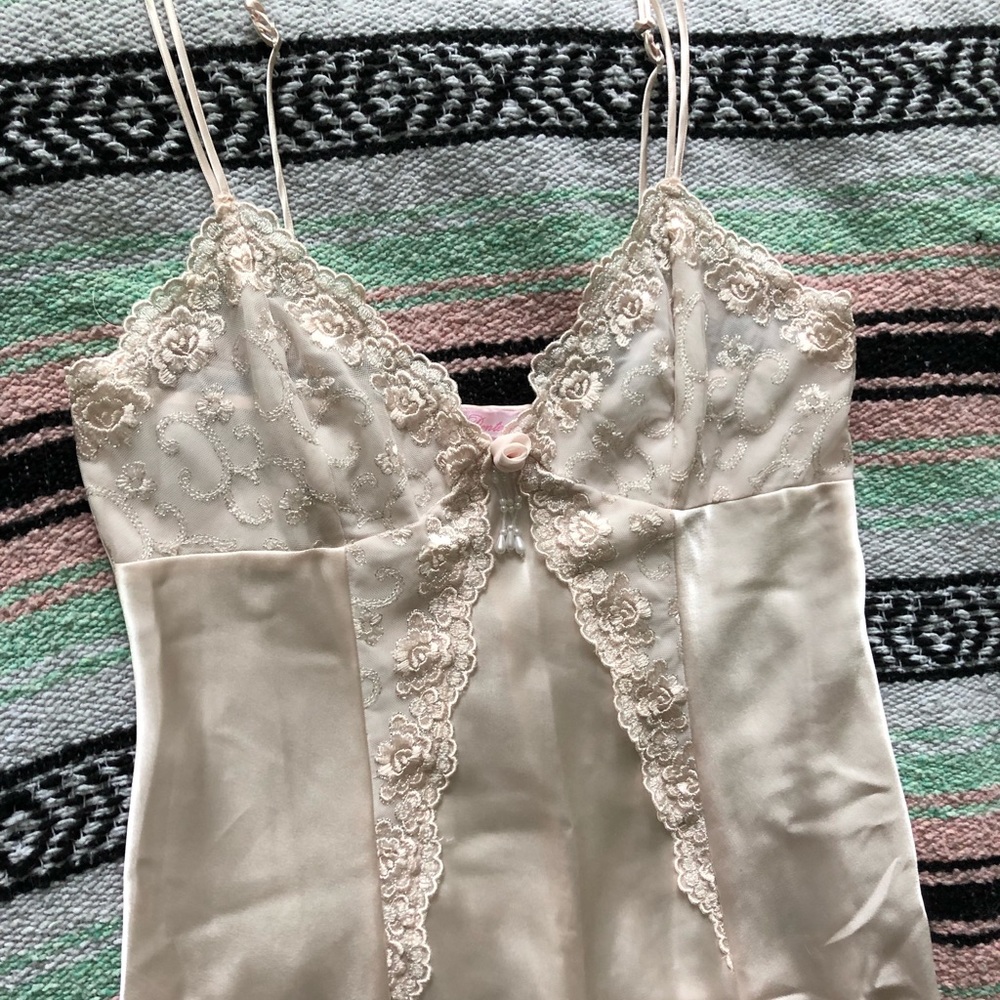 Vintage LONG Ivory Nightgown - Picture 8 of 15